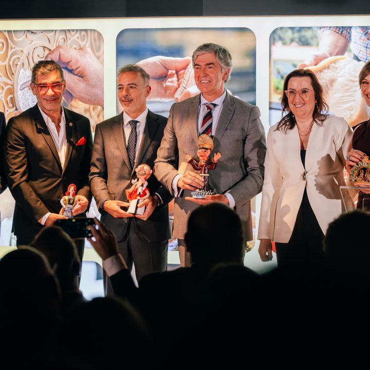 Porto inaugura galeria que coloca artesãos no centro da cena cultural